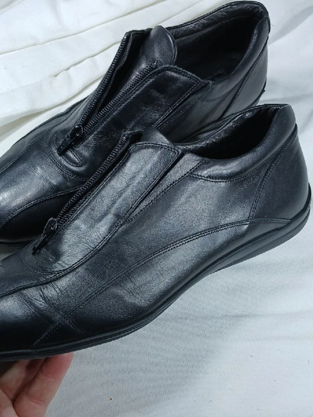 To Boot New York mens Black Leather Zip-Front Oxfords